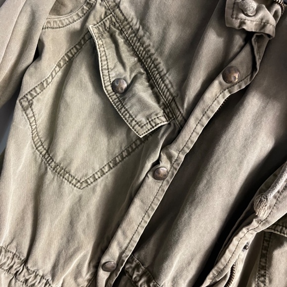 Talula Green Fall Jacket - Picture 3 of 3